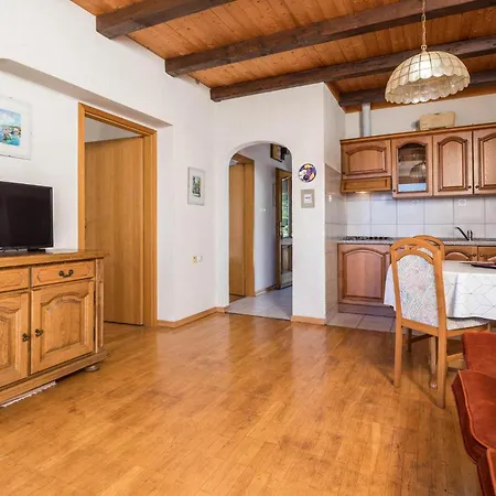 Apartment In With Kitchen Lovran